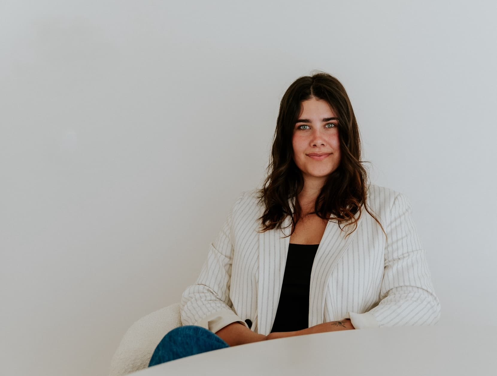 Descriptive background image